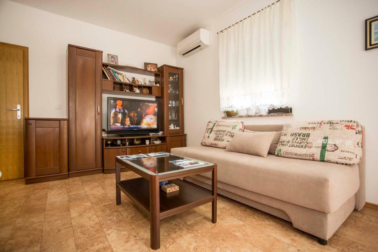 Apartment Beba 罗维尼 外观 照片